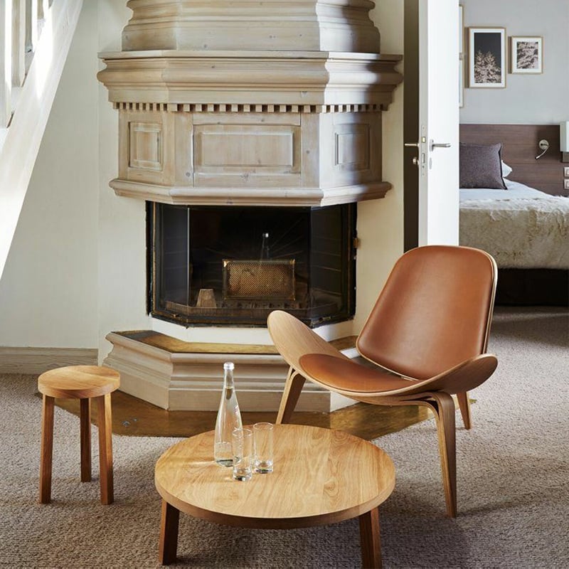 MP Shell Chair - Classic Lounge Chair | Reading Chair in Leather