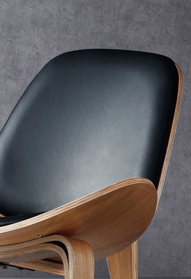 MP Shell Chair - Classic Lounge Chair | Reading Chair in Leather