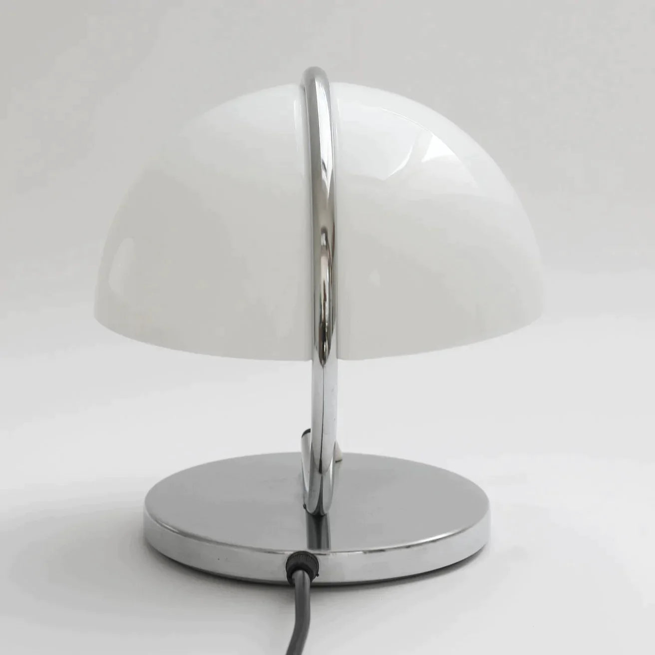 MP Classic Bauhaus Glass Table Lamp